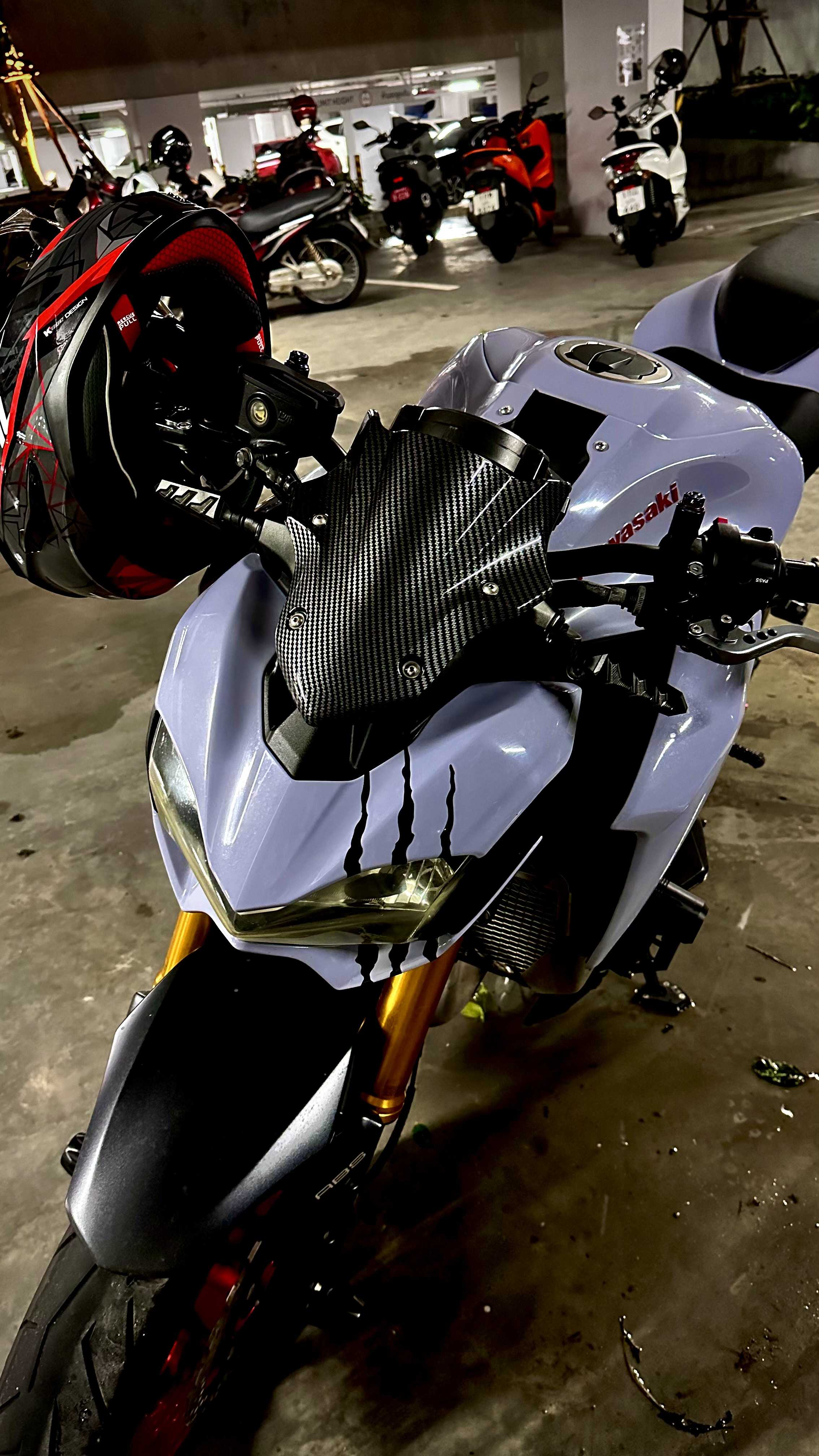 Main bike Kawasaki Z 2017 in Phuket